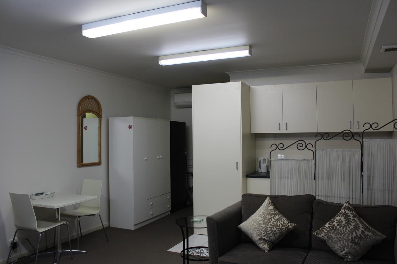 Box Hill Studio Apartment 2 Bagian luar foto